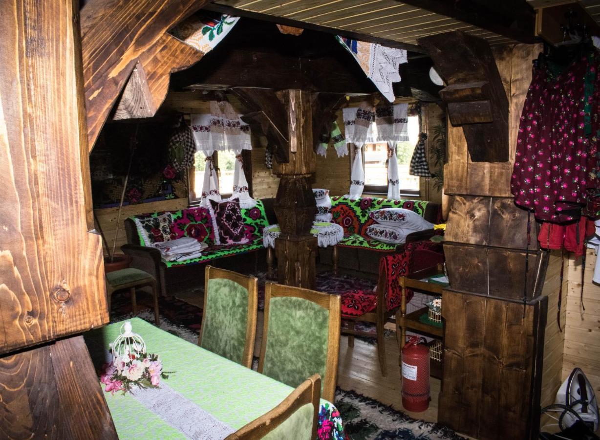 Lodge Cabanele Rus *